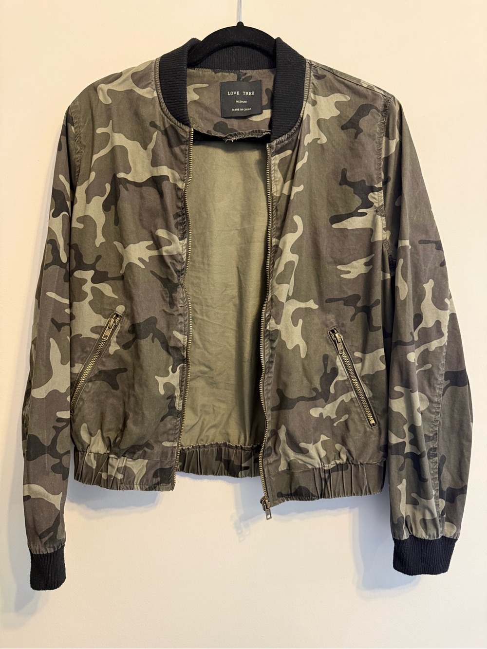 Love Tree Green & Olive Camo Bomber Jacket